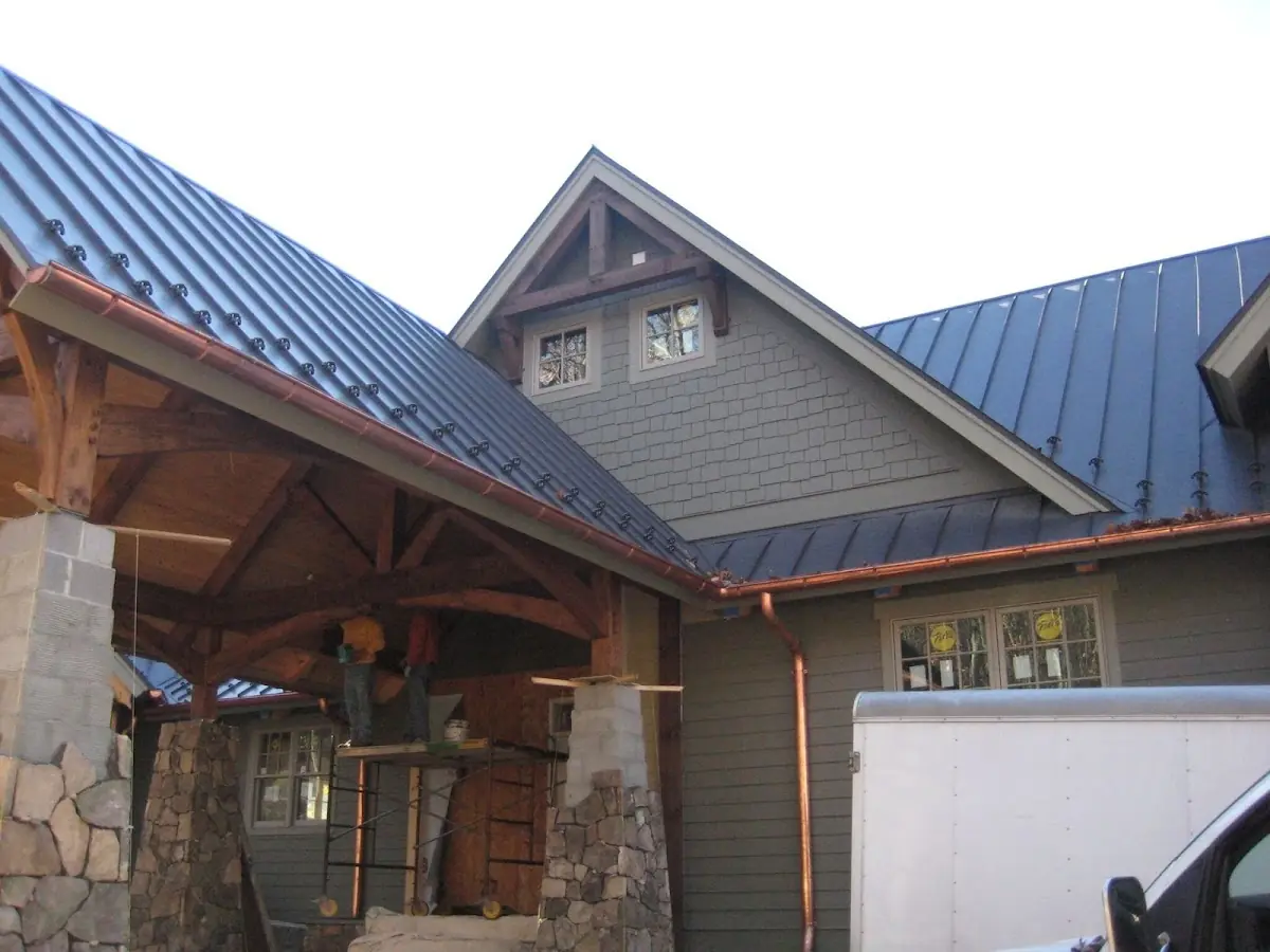Craftsman Roofing team delivering quality roofing work in Timbuctoo
